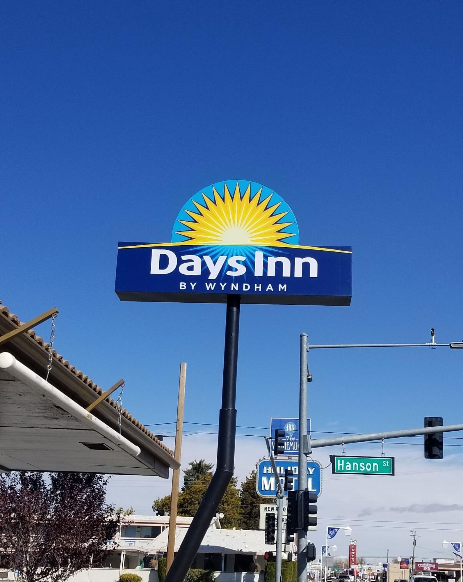 Days Inn By Wyndham Winnemucca Exterior photo